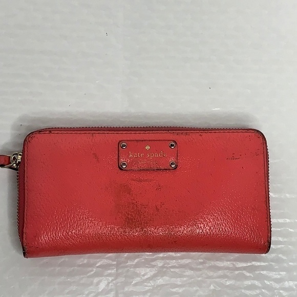 Kate Spade New York Wellesley Neda Zip-Around - Picture 1 of 8